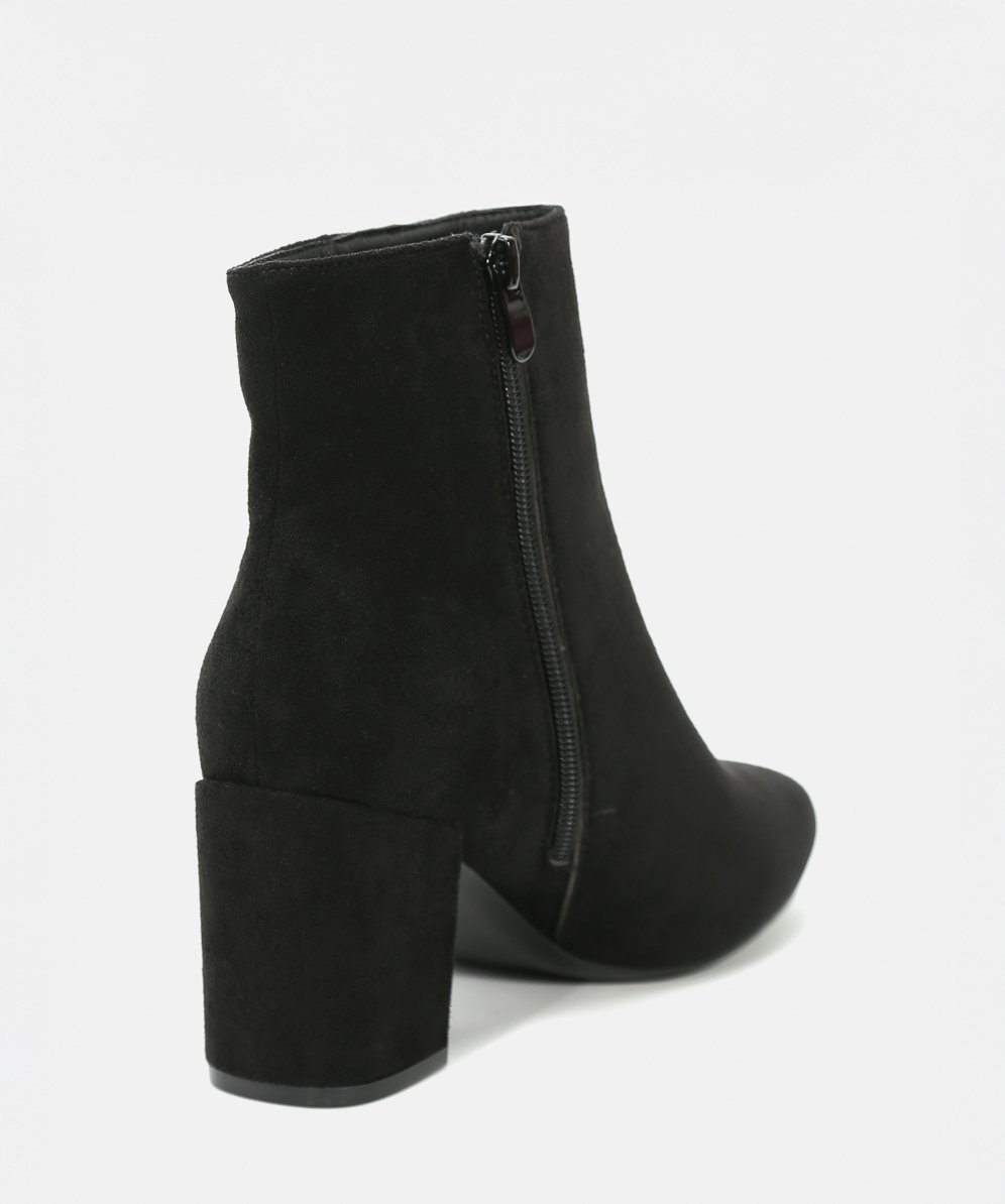 Botines tac&oacute;n ancho image number null